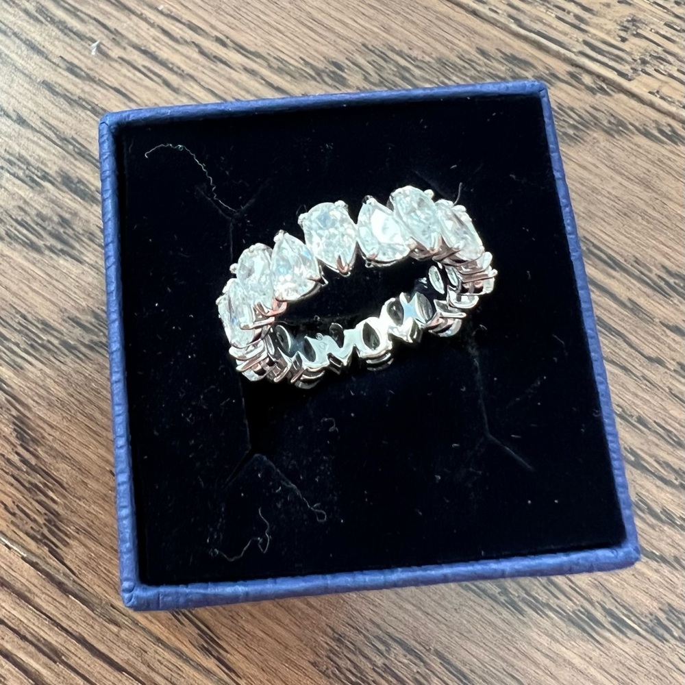 Swarovski Ring size 58